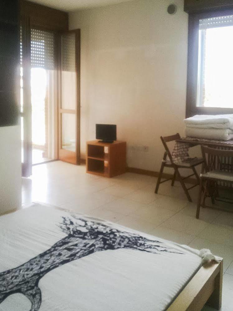 Apartament Parri, Bologna By Short Holidays Zewnętrze zdjęcie